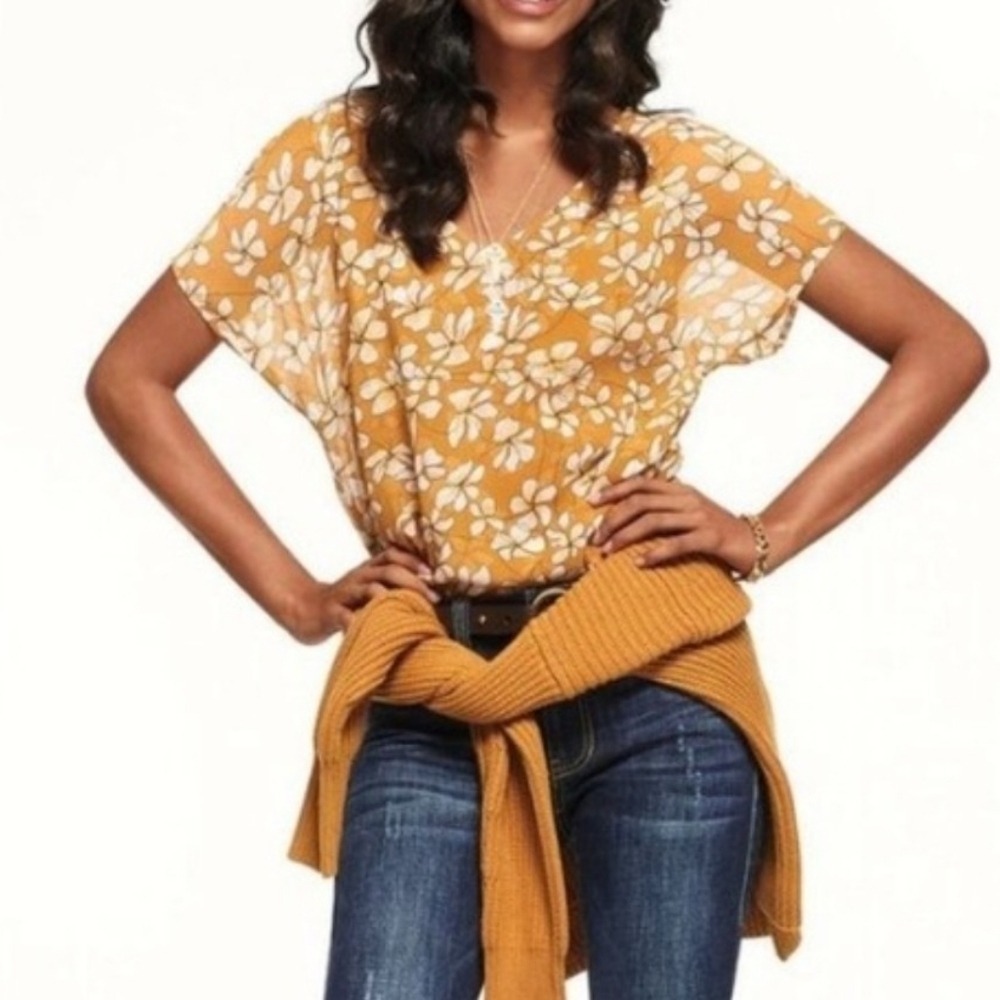 Cabi Thrive Blouse XL Yellow White Floral V-Neck Boho Cottagecore Indie #3598